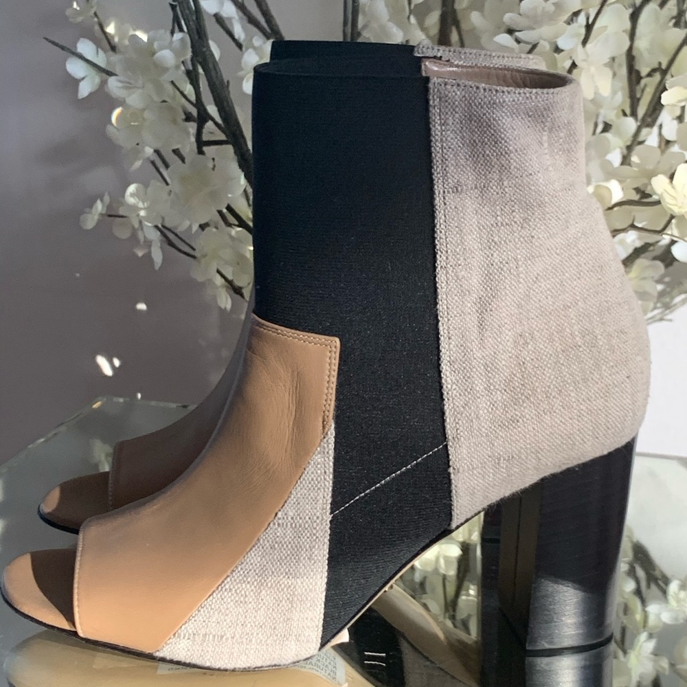 🔥Brand New Diane Von Furstenberg Block Heel Boot